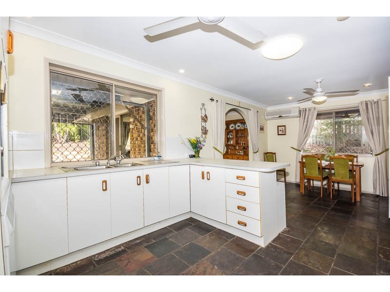 190 Castile Cres, Edens Landing QLD 4207