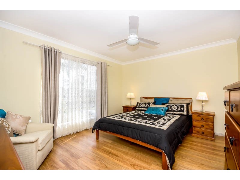 190 Castile Cres, Edens Landing QLD 4207