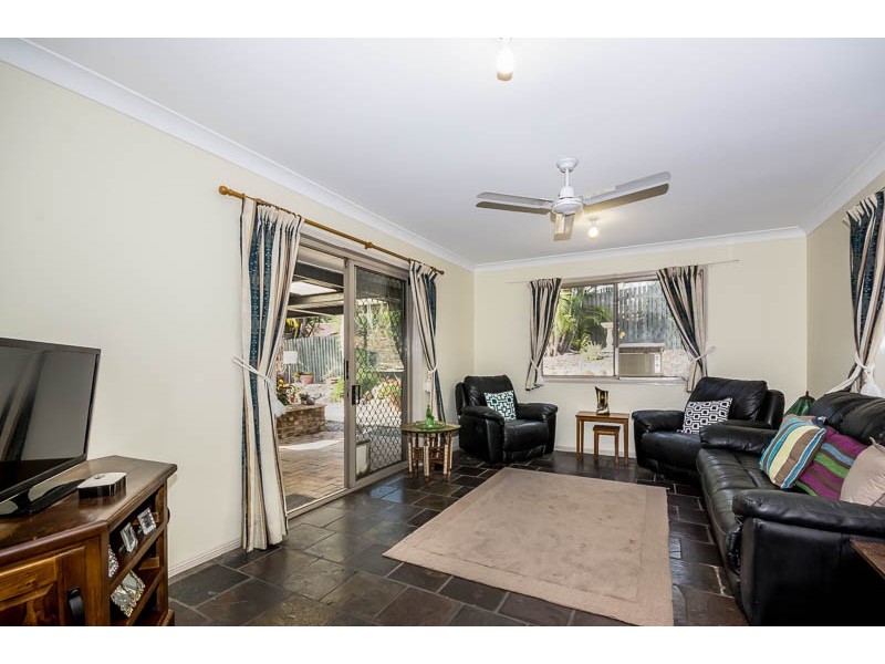 190 Castile Cres, Edens Landing QLD 4207