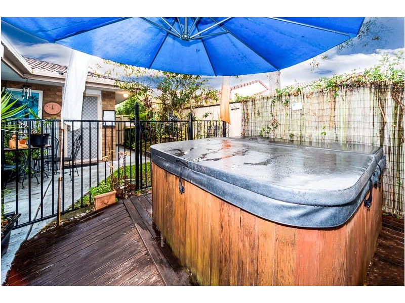 5 Ogle Pl, Windaroo QLD 4207
