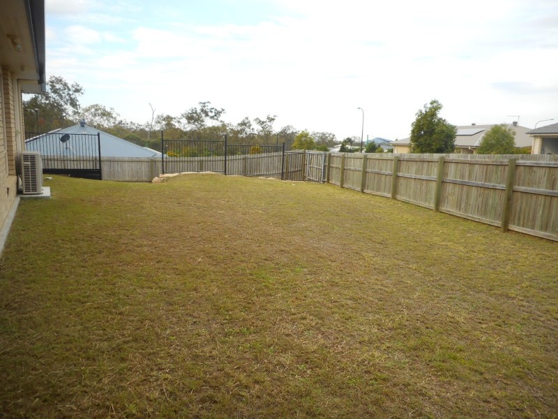 3 Kanimbla St, Holmview QLD 4207