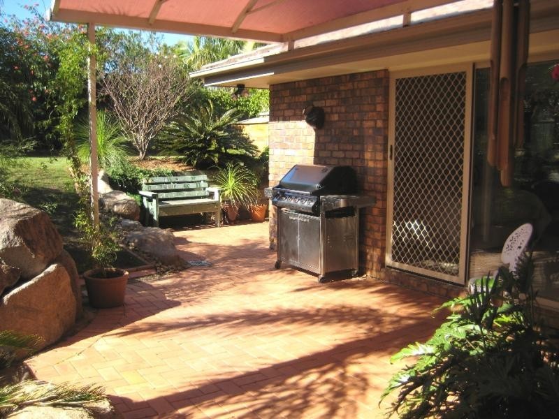 17 Mingah Crescent, Shailer Park QLD 4128