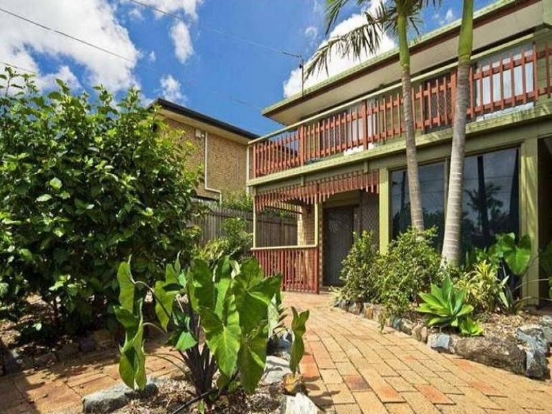 23 Jamberoo Street, Springwood QLD 4127