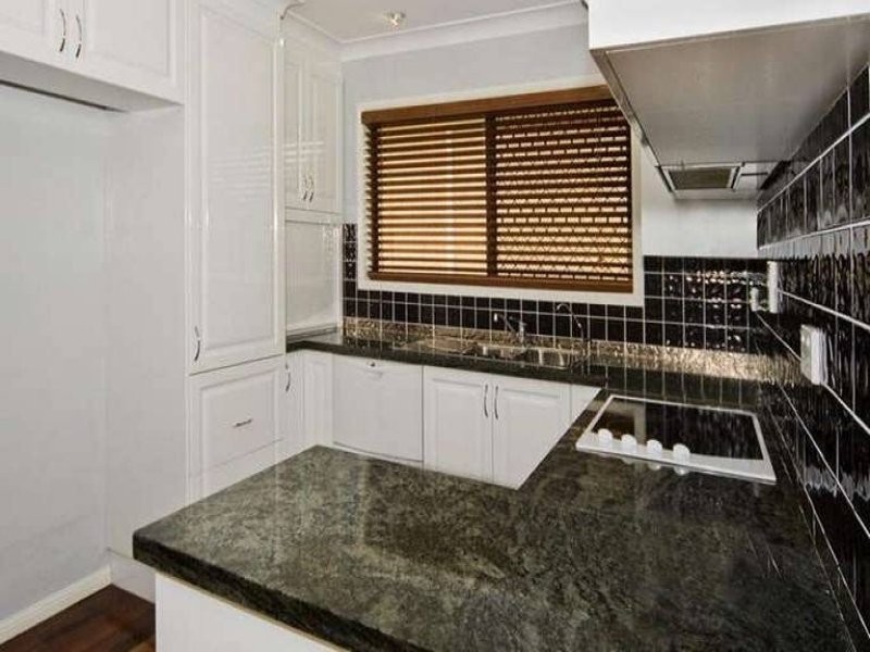 23 Jamberoo Street, Springwood QLD 4127
