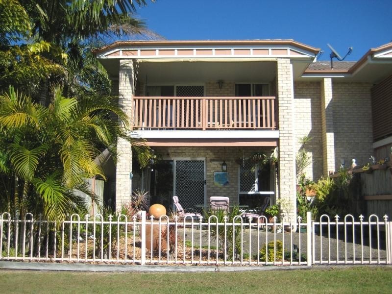 8/8 Peninsula Avenue, Cornubia QLD 4130