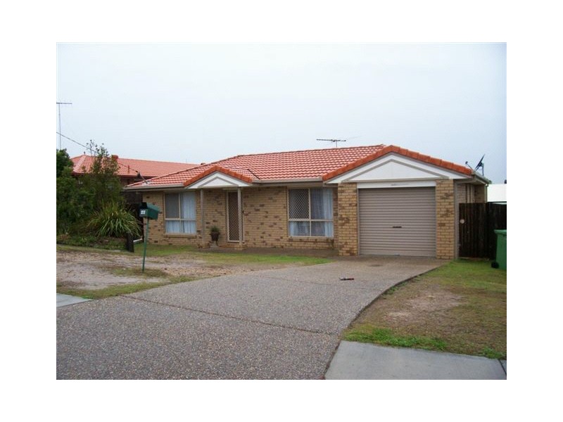 46 Cowra St, Tanah Merah QLD 4128