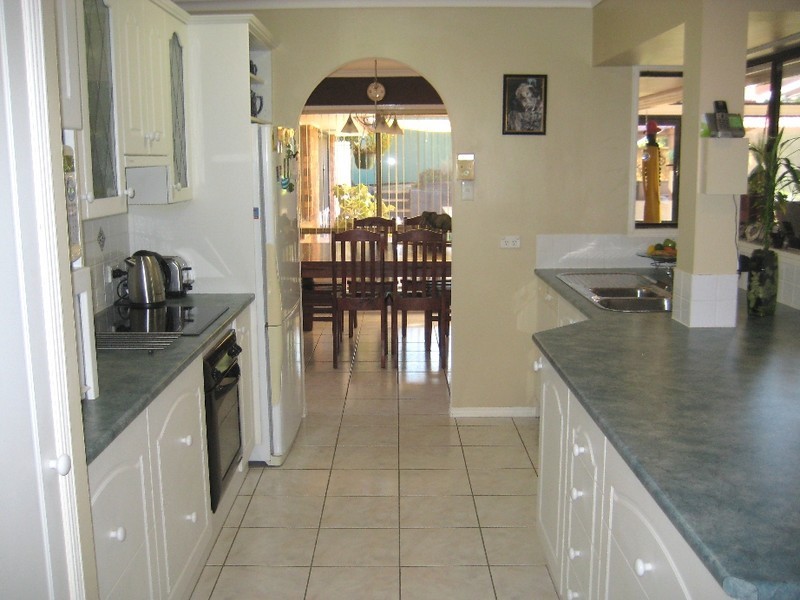 3  Ebbro Court, Daisy Hill QLD 4127