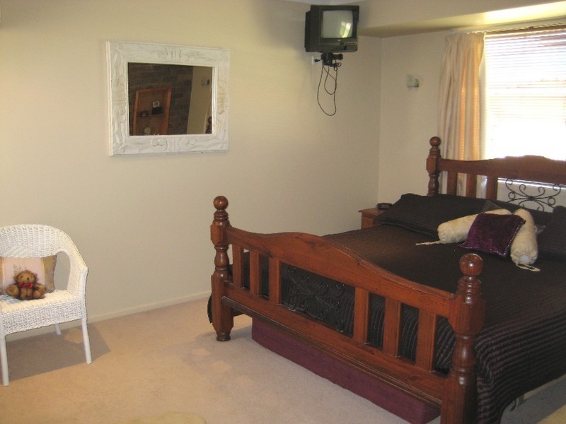 13  Kinta Street, Tanah Merah QLD 4128