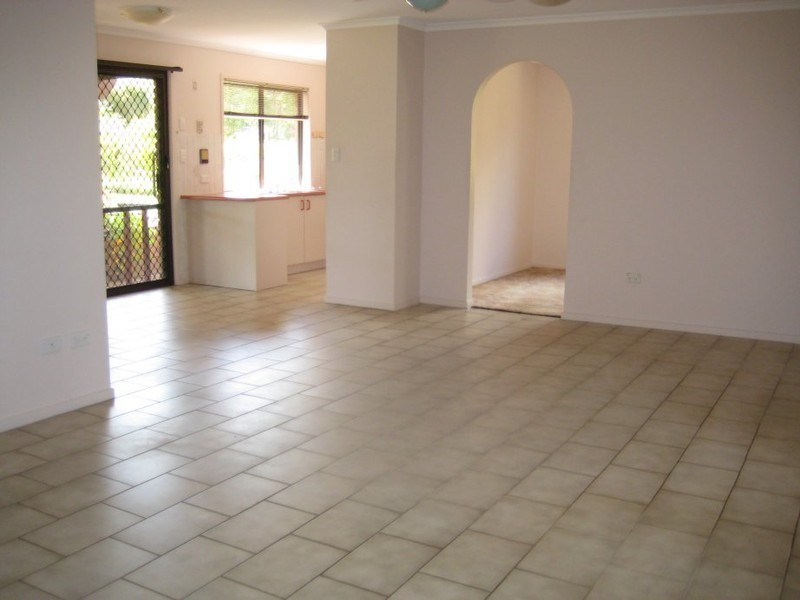 374 Springwood Road, Springwood QLD 4127