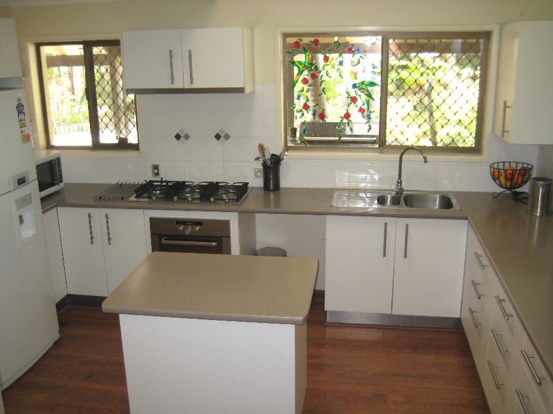 1 Barokee Drive, Tanah Merah QLD 4128