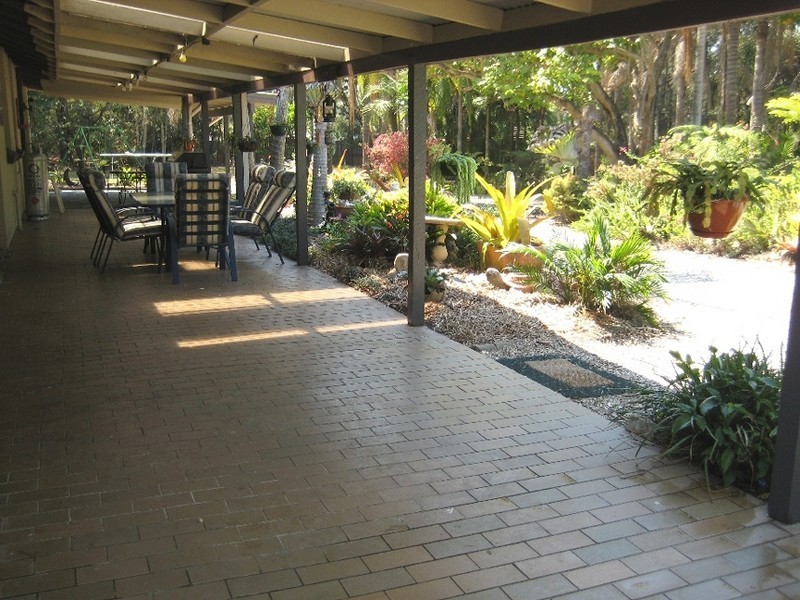 1 Barokee Drive, Tanah Merah QLD 4128