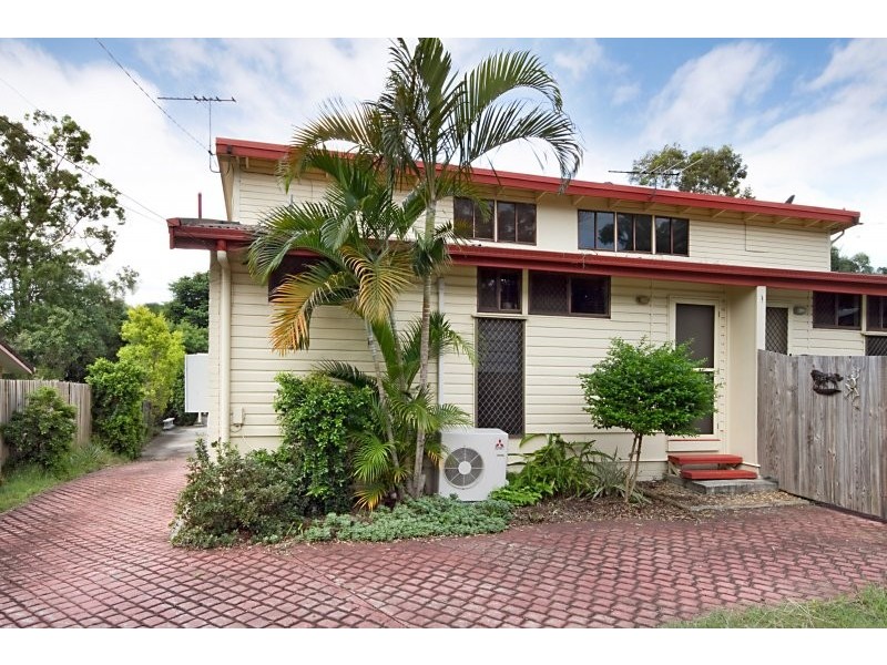 2/33 Saverin Road, Eagleby QLD 4207