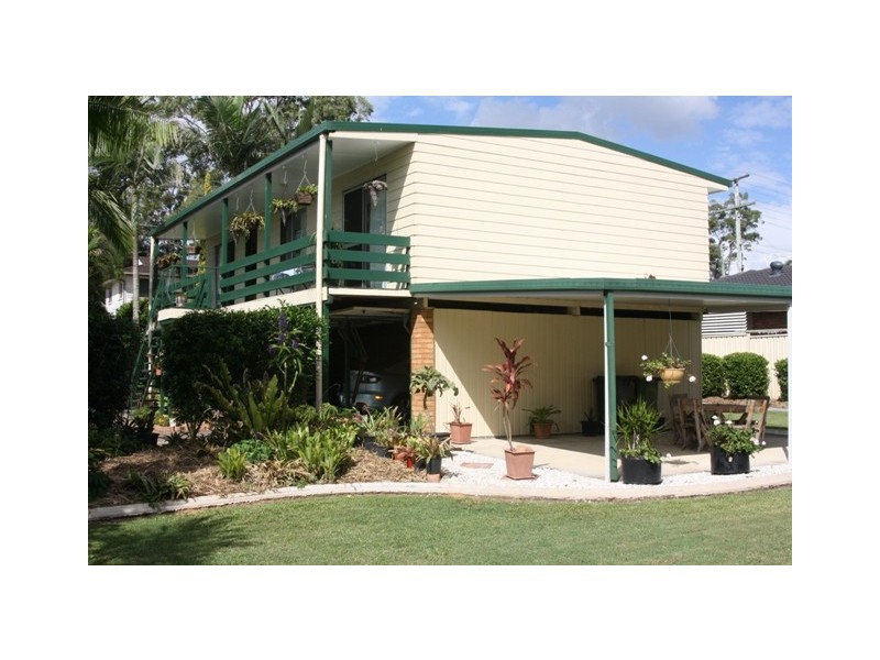 28 Hinchinbrook Avenue, Bethania QLD 4205