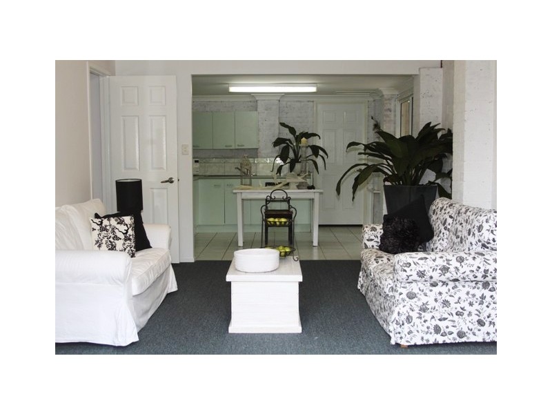 88 Pohon Drive, Tanah Merah QLD 4128