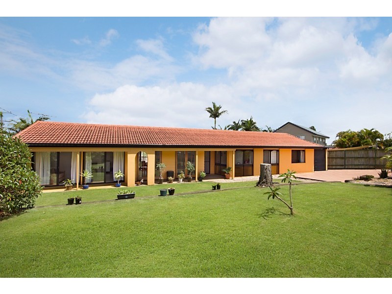 2 Whitfield Avenue, Springwood QLD 4127