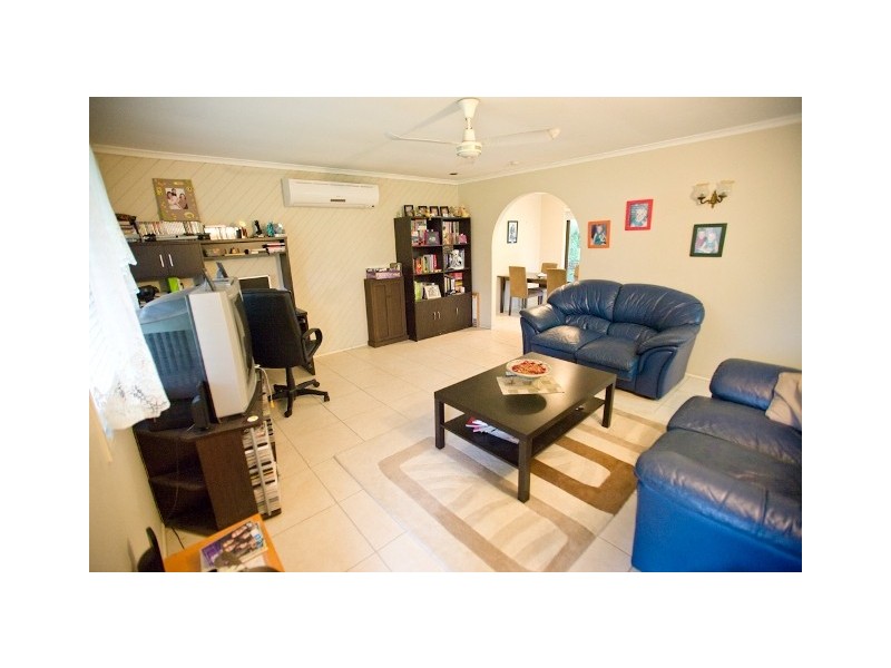 213 Upper Lyndale Street, Shailer Park QLD 4128
