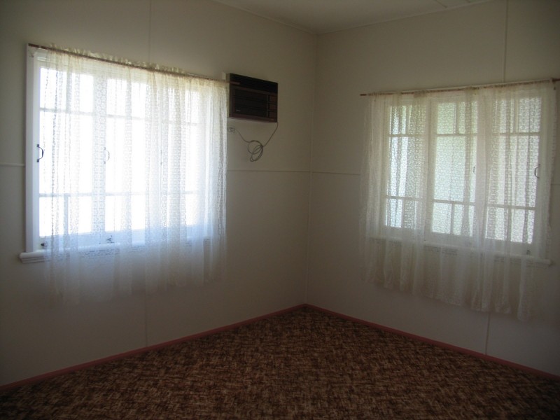 3 Muir St, Gordonvale QLD 4865