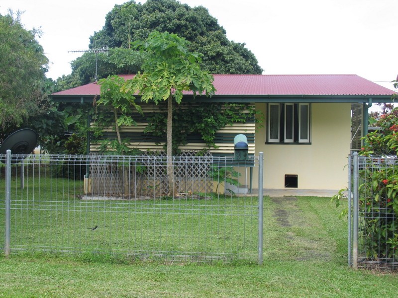 93 George st, Gordonvale QLD 4865