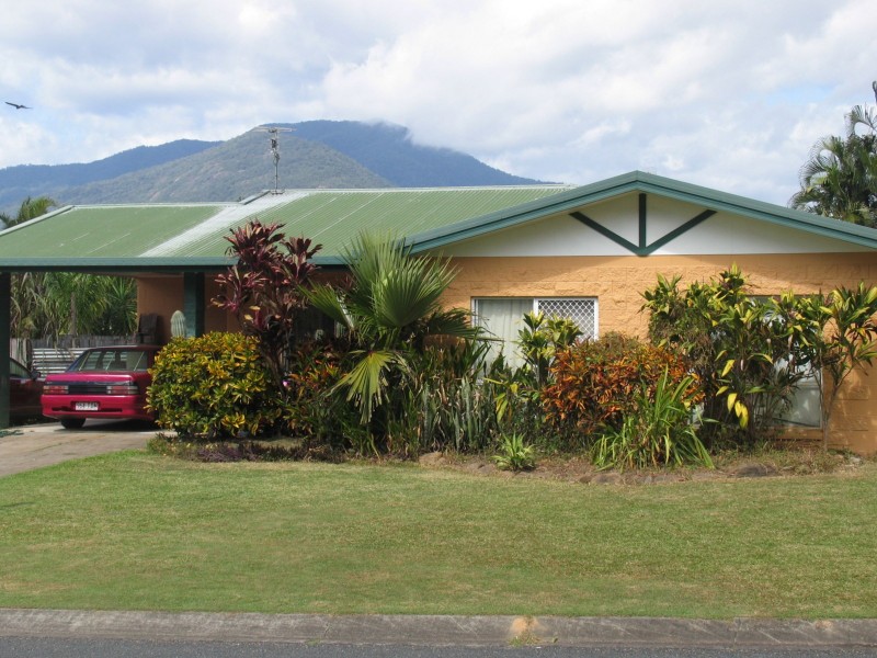 9 Halloran Cl, Gordonvale QLD 4865