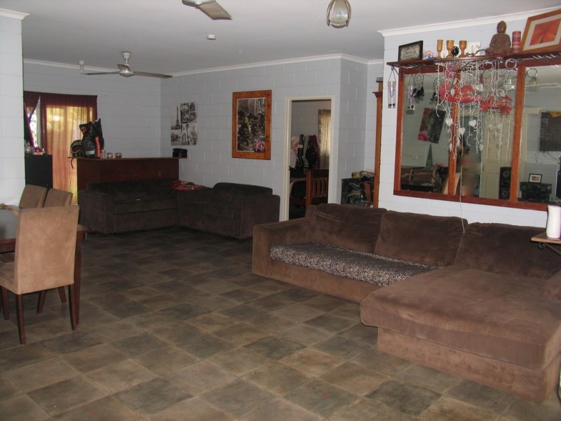 9 Halloran Cl, Gordonvale QLD 4865