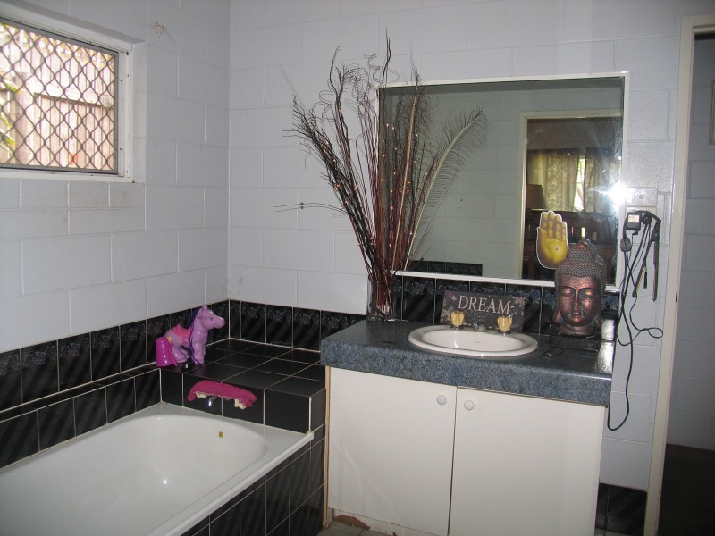 9 Halloran Cl, Gordonvale QLD 4865
