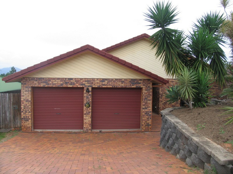 Bentley Park QLD 4869