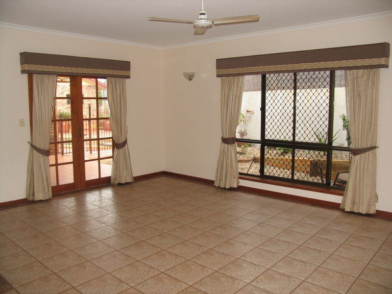 Bentley Park QLD 4869