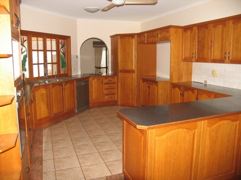 Bentley Park QLD 4869