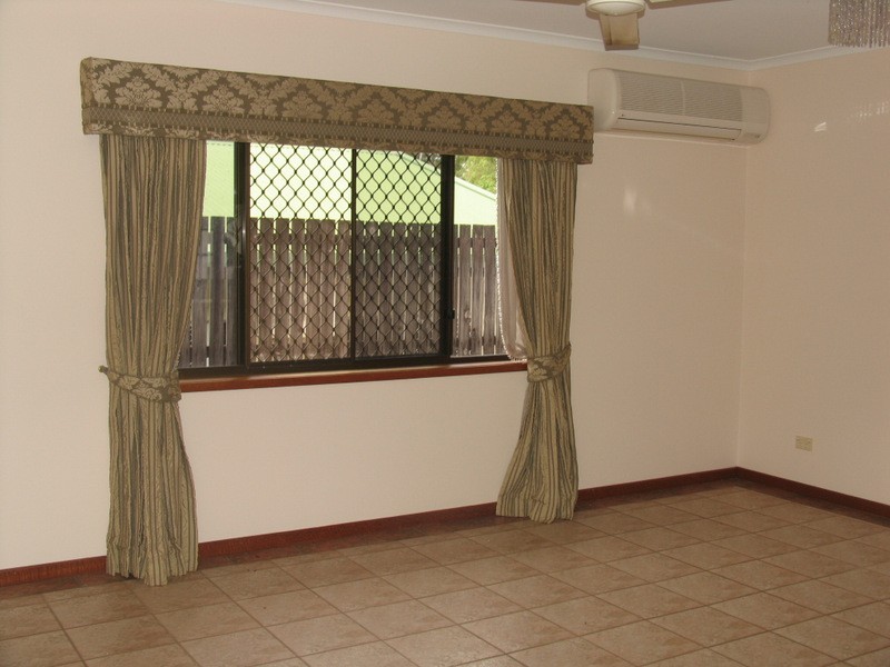 Bentley Park QLD 4869