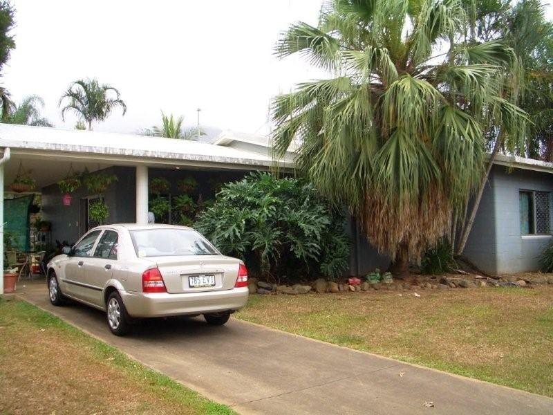 134 Robert Rd, Bentley Park QLD 4869