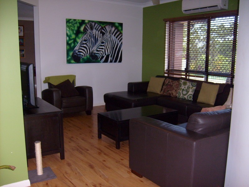 Bentley Park QLD 4869