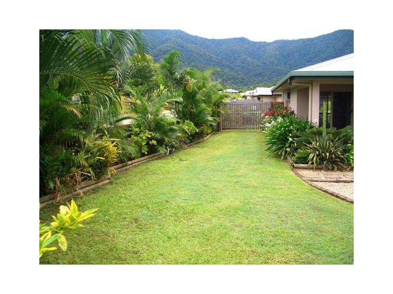 2  Capricorn Street, Bentley Park QLD 4869