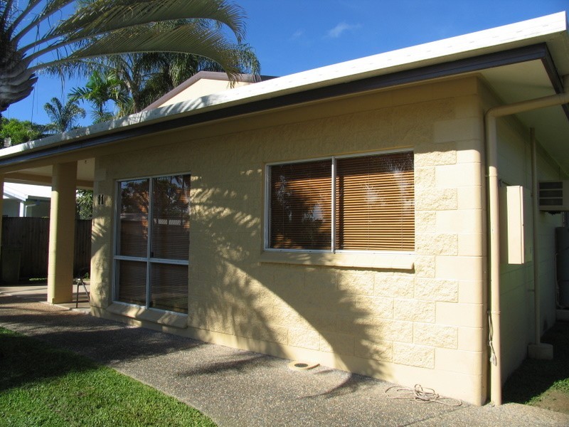 Bentley Park QLD 4869