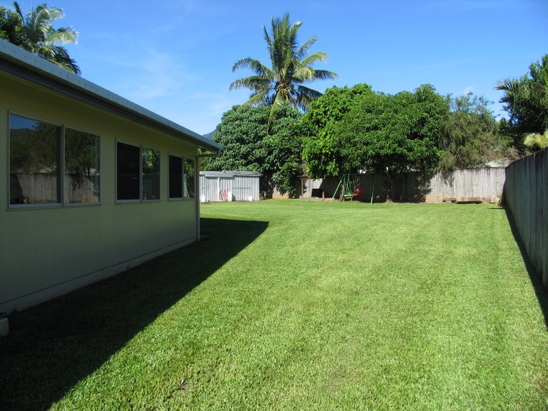 Bentley Park QLD 4869