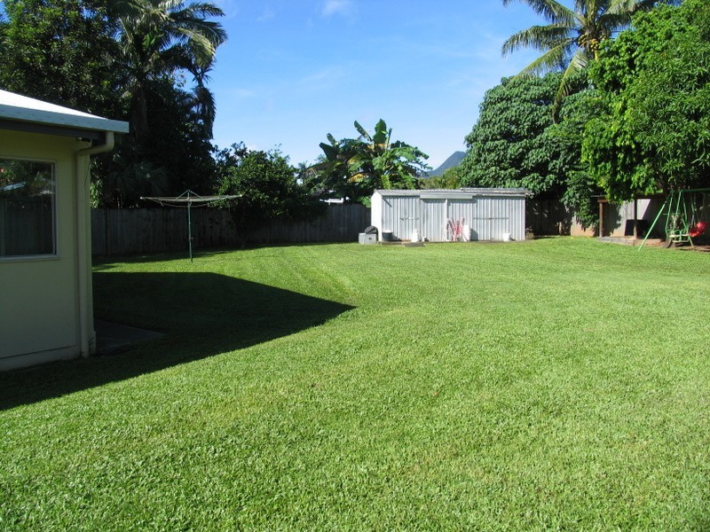 Bentley Park QLD 4869