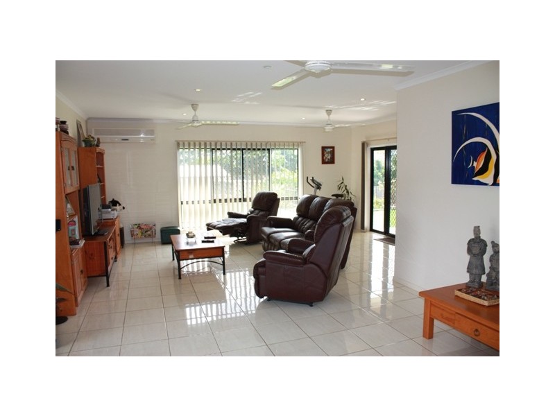 10  Burn Close, Gordonvale QLD 4865