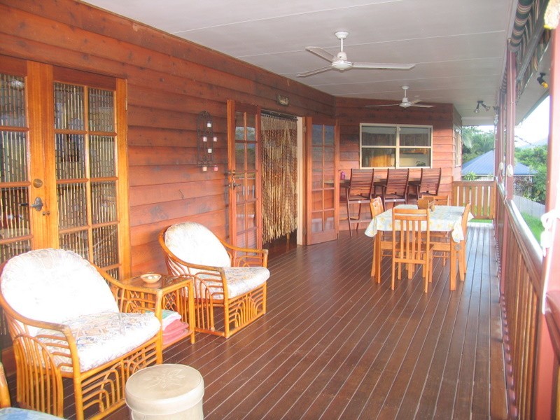 Bentley Park QLD 4869