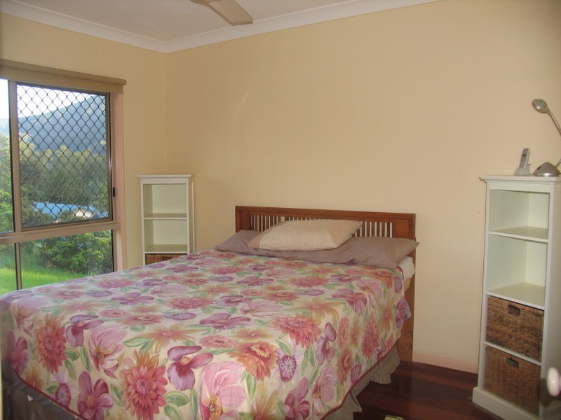 Bentley Park QLD 4869