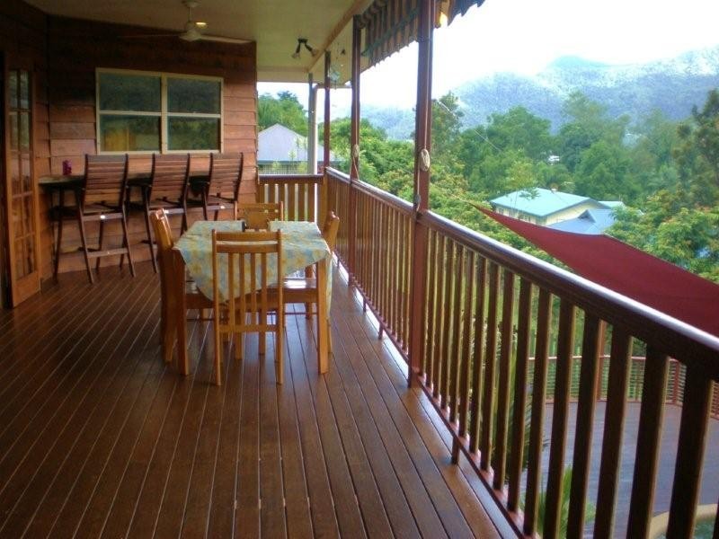 Bentley Park QLD 4869