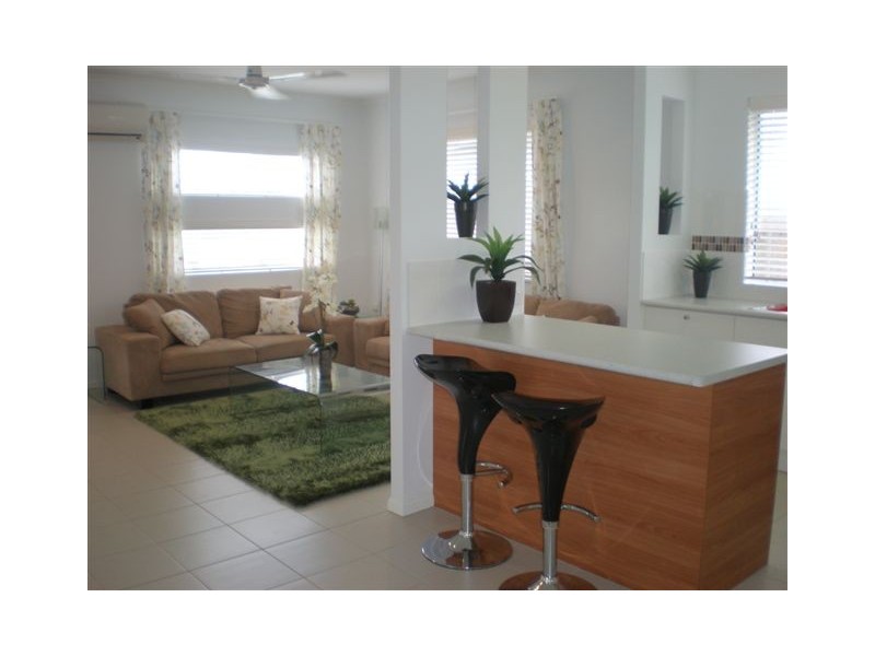 Bentley Park QLD 4869