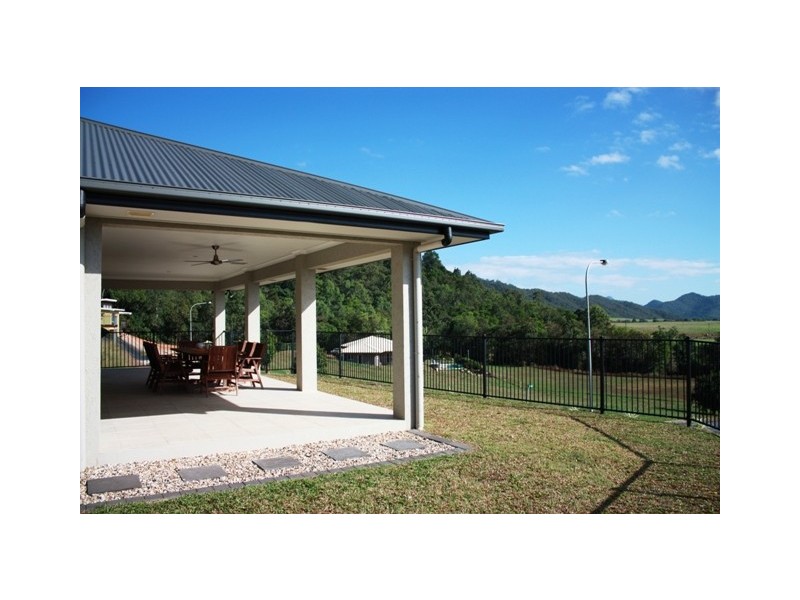 7 Pearce Close, Gordonvale QLD 4865