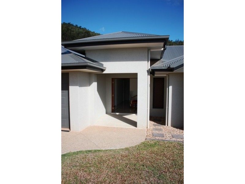 7 Pearce Close, Gordonvale QLD 4865