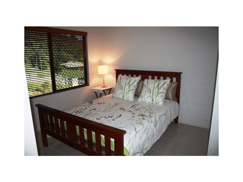 7 Pearce Close, Cairns QLD 4870