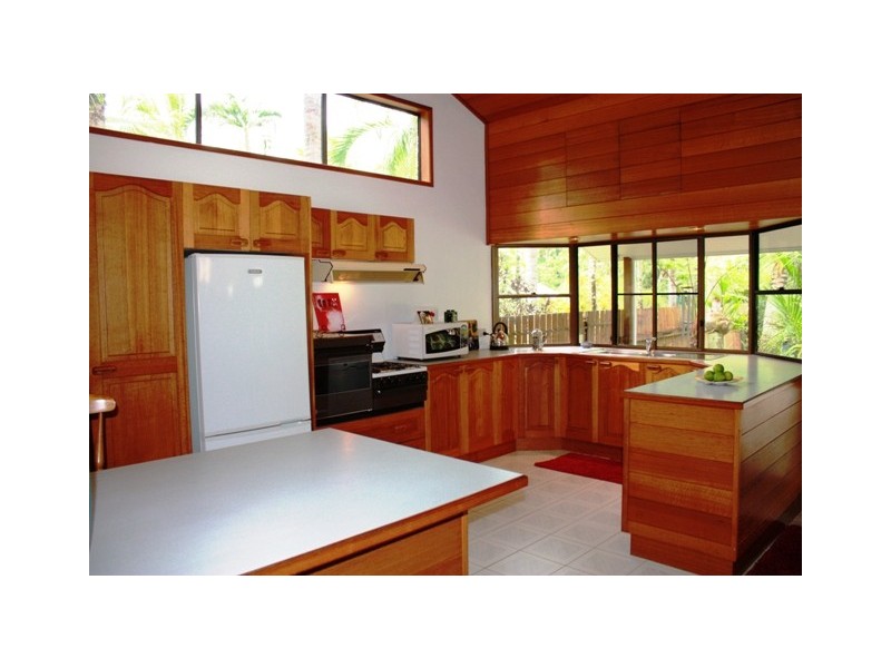 2 Dempsey Street, Cairns QLD 4870