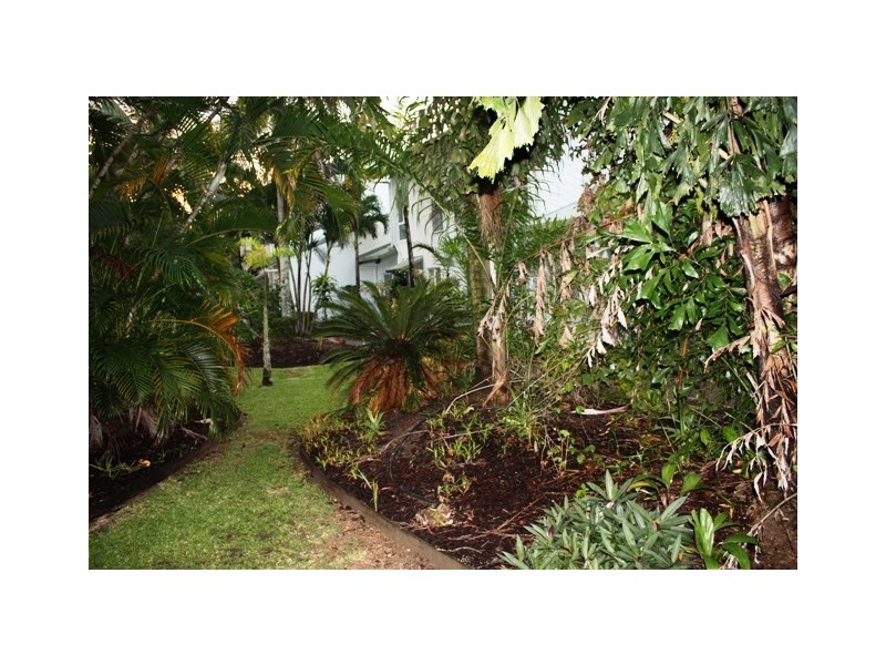 12 / 19  Grantala Street, Manoora QLD 4870