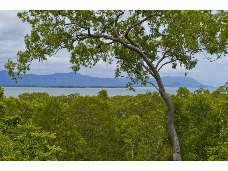 2266 Pine Creek Rd, East Trinity QLD 4871