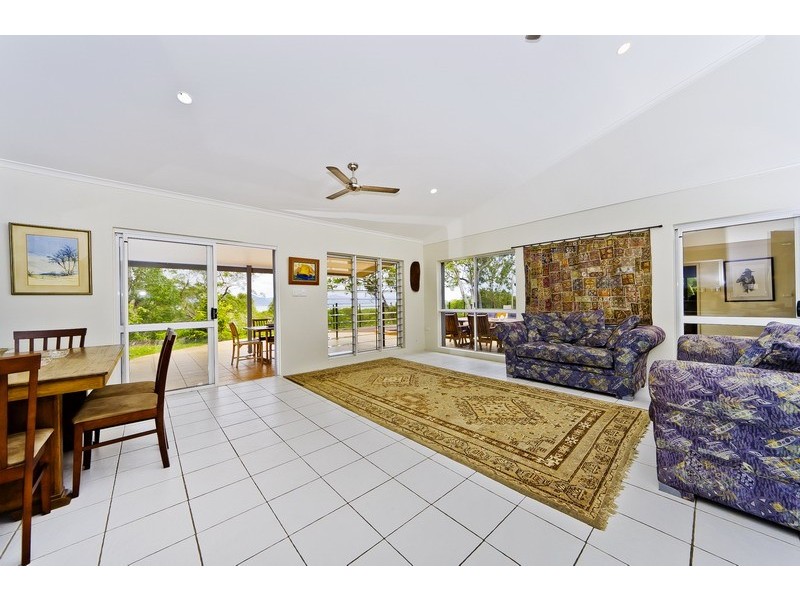 2266 Pine Creek Road, Cairns QLD 4870