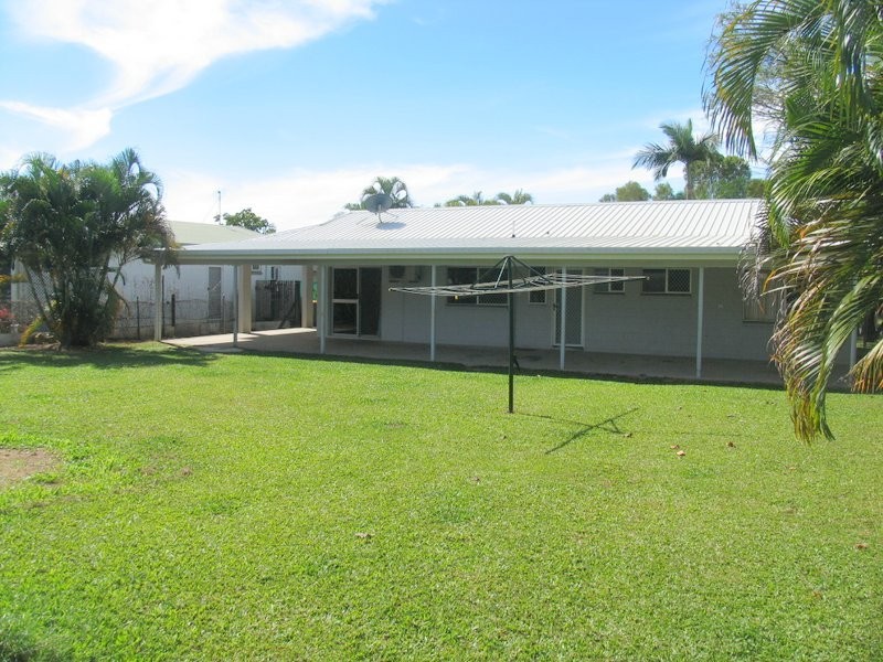 Bentley Park QLD 4869