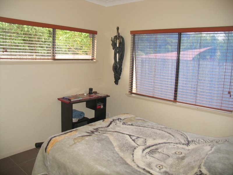 Bentley Park QLD 4869