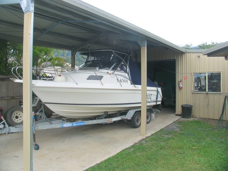 Bentley Park QLD 4869